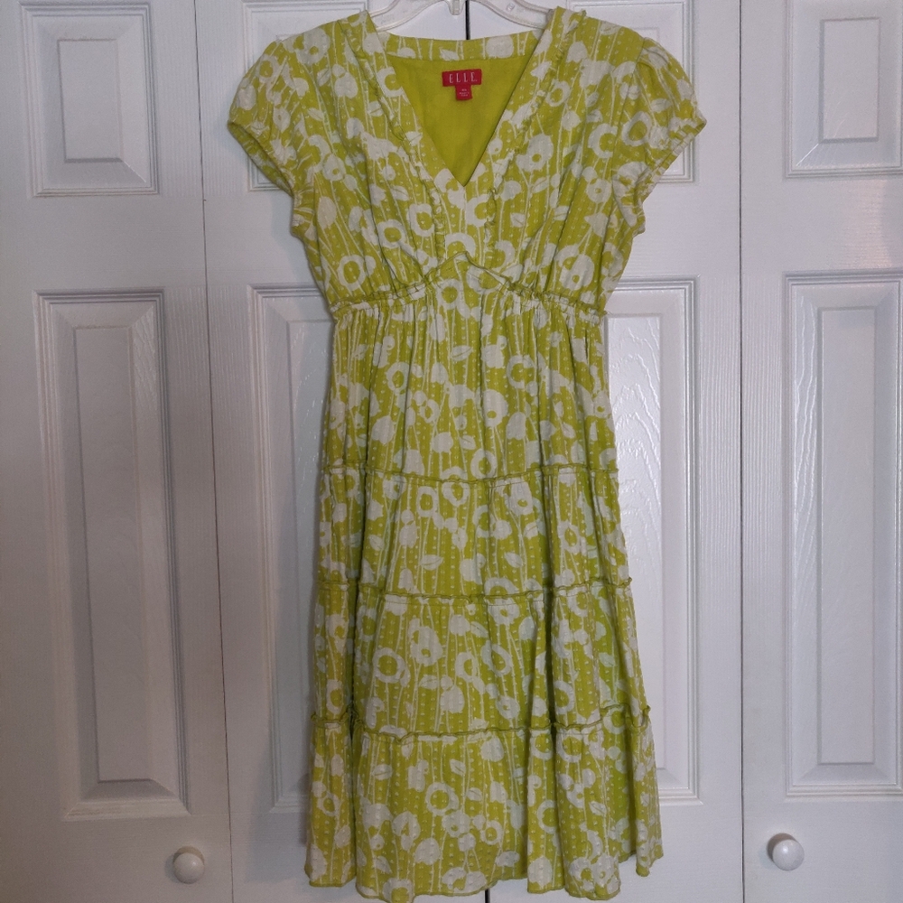 Women's Spring Summer Floral Dress Elle Size XS Cotton Embroidery V Neck EUC